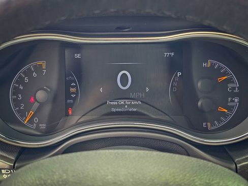 Used 2018 Jeep Grand Cherokee Limited AWD/4WD image 16