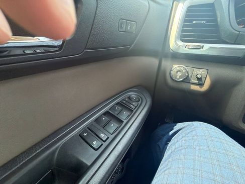 Used 2017 GMC Acadia Limited SLT FWD image 14