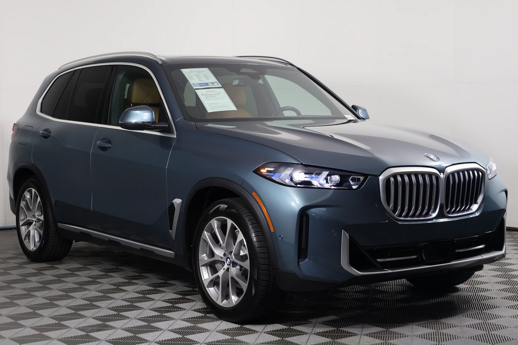 Certified 2026 BMW X5 xDrive40i w/ Climate Comfort Package AWD/4WD image 3
