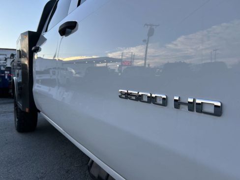 Used 2018 Chevrolet Silverado 3500 W/T w/ WT Convenience Package image 15