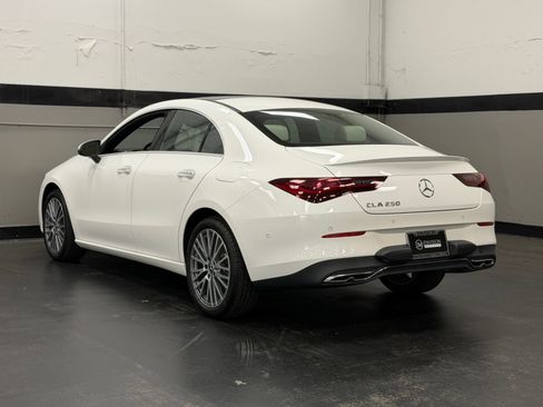 Used 2025 Mercedes-Benz CLA 250 image 10