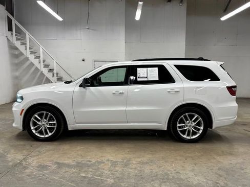 Used 2024 Dodge Durango GT RWD image 4