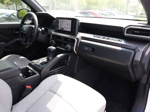 Used 2024 Toyota Tacoma SR5 RWD image 17