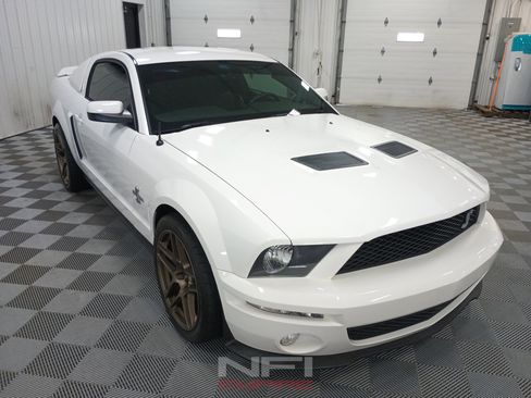 Used 2007 Ford Mustang Shelby GT500 RWD image 5