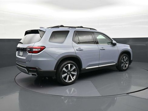 Used 2024 Honda Pilot Elite image 5