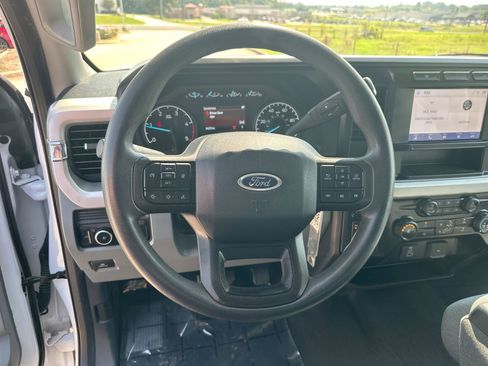 Used 2024 Ford F350 XLT image 14