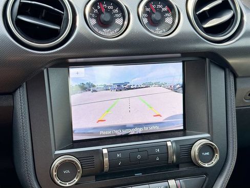 Used 2020 Ford Mustang Shelby GT500 w/ Technology Package RWD image 15