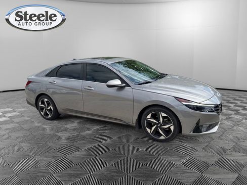 Certified 2023 Hyundai Elantra Limited FWD image 7
