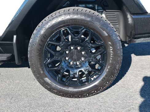 Used 2025 GMC Hummer EV 2X AWD/4WD image 10