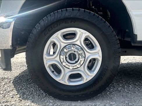 Used 2025 Ford F250 XLT AWD/4WD image 8