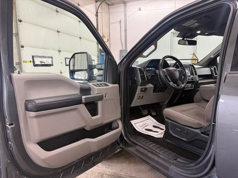 Used 2019 Ford F150 XLT w/ Equipment Group 301A Mid AWD/4WD image 11