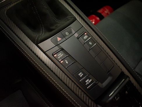 Certified 2025 Porsche 718 Boxster Spyder RS image 31