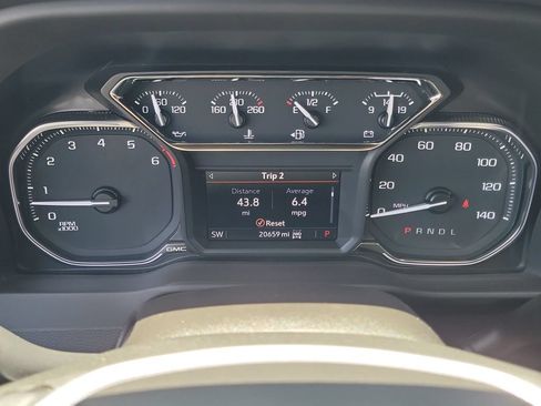 Used 2022 GMC Sierra 2500 SLE w/ SLE Value Package; AWD/4WD image 12