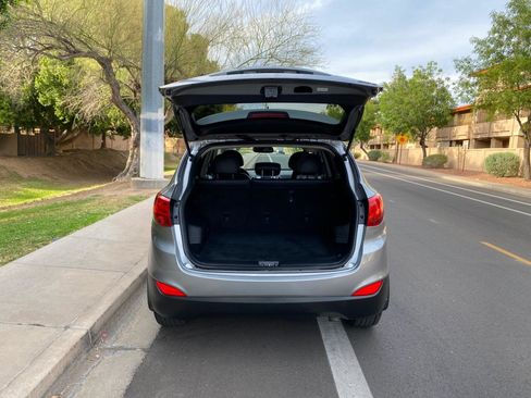 Used 2012 Hyundai Tucson Limited image 12