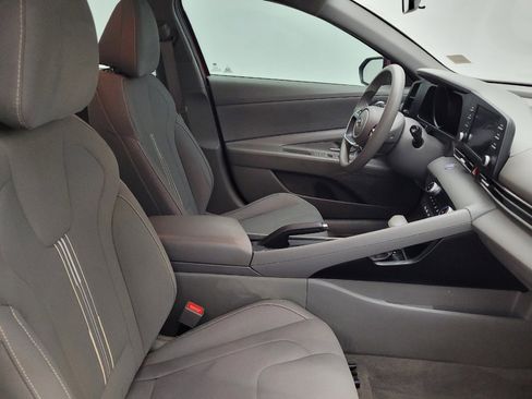 Used 2023 Hyundai Elantra SEL FWD image 21