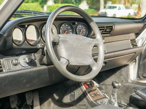 Used 1998 Porsche 911 Carrera image 31