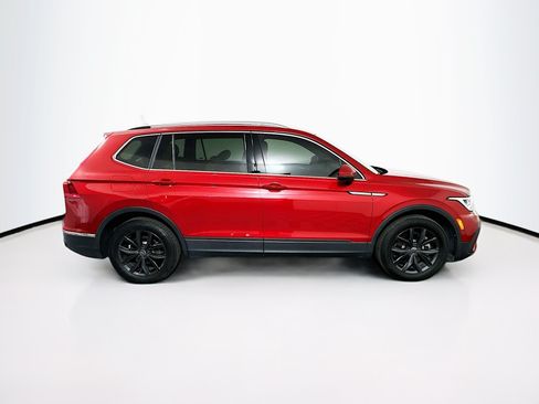 Used 2023 Volkswagen Tiguan SE FWD image 10