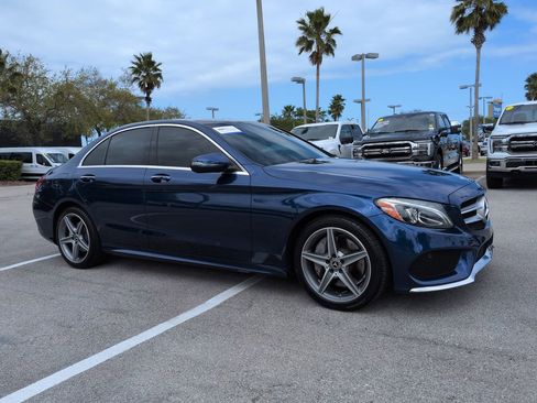 Used 2017 Mercedes-Benz C 300 4MATIC Sedan image 2