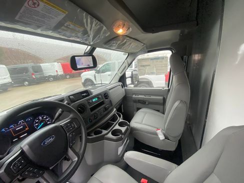 New 2026 Ford E-450 and Econoline 450 Super Duty w/ Power Equipment Group image 8