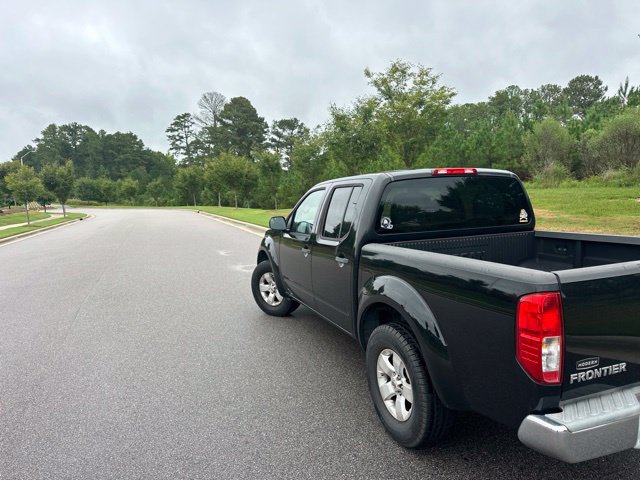 Used 2012 Nissan Frontier SV RWD image 5