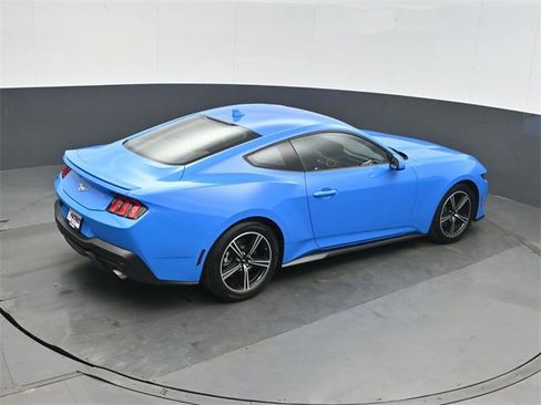 Used 2024 Ford Mustang Premium image 31