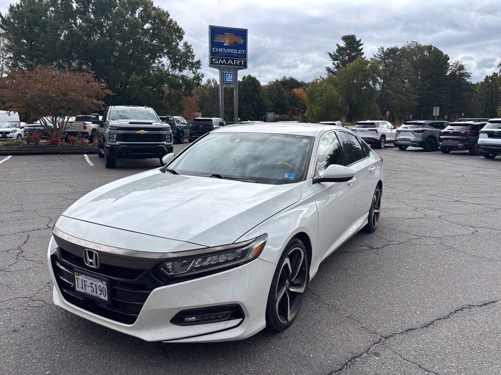 Used 2019 Honda Accord Sport image 2