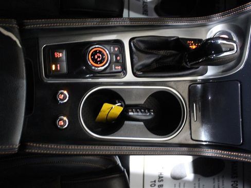 Used 2021 Nissan Maxima SR w/ Sport Mat Group FWD image 23