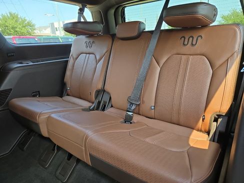 Used 2022 Ford Expedition Max King Ranch AWD/4WD image 14