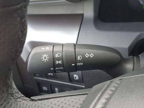 Used 2025 Toyota Tacoma TRD Off-Road image 17