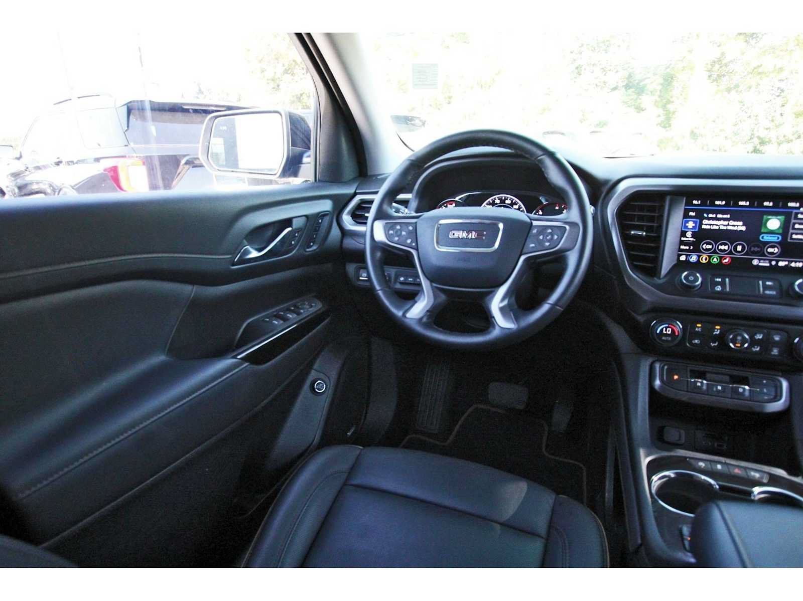 Used 2023 GMC Acadia AT4 w/ Technology Package AWD/4WD image 6