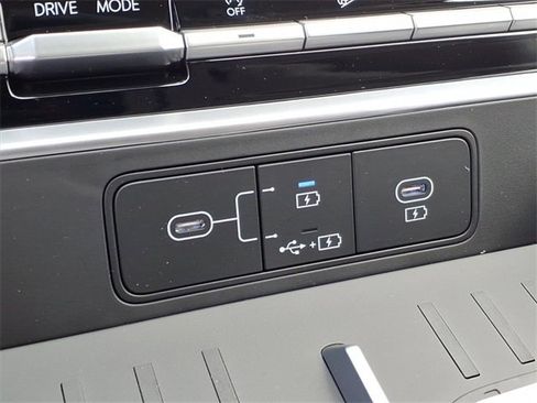 New 2026 Hyundai Santa Fe SE image 8