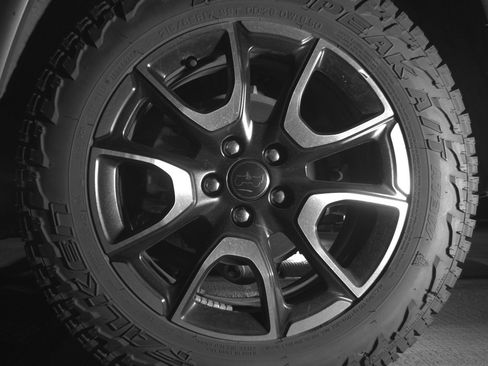 Used 2025 Jeep Compass Trailhawk AWD/4WD image 14