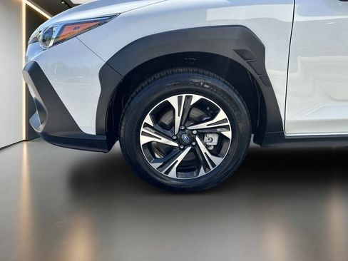 Used 2024 Subaru Crosstrek 2.0i Premium AWD/4WD image 9