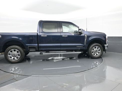 Used 2024 Ford F250 Lariat w/ Chrome Package image 4