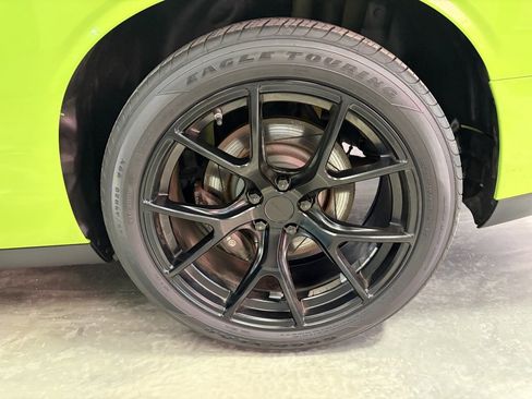 Used 2015 Dodge Challenger R/T Scat Pack w/ Scat Pack Appearance Package image 21