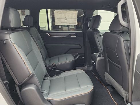 New 2026 GMC Acadia AT4 image 47