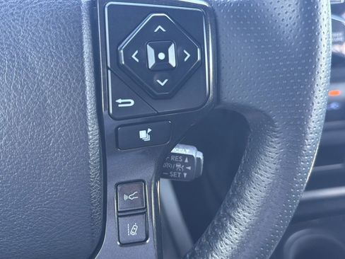 Used 2020 Toyota 4Runner TRD Off-Road Premium w/ Moonroof Package AWD/4WD image 30