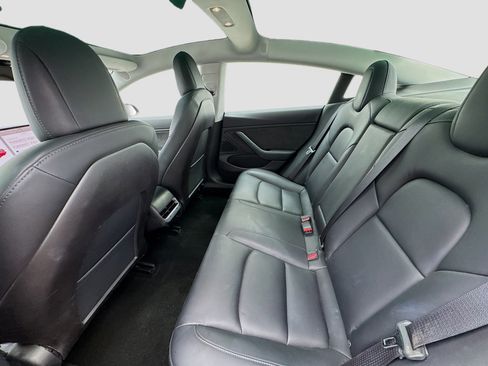 Used 2019 Tesla Model 3 Long Range image 16