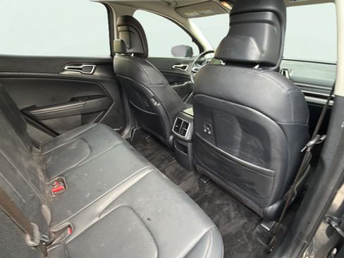 Used 2025 Kia Sportage EX AWD/4WD image 23