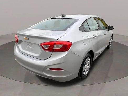 Used 2016 Chevrolet Cruze LS FWD image 6