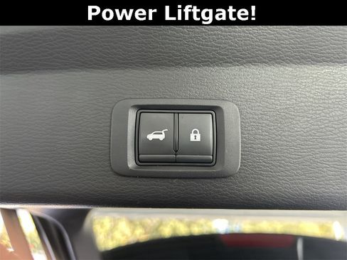 Used 2024 Mitsubishi Outlander SE image 41