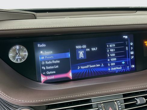 Used 2018 Lexus LS 500 image 21