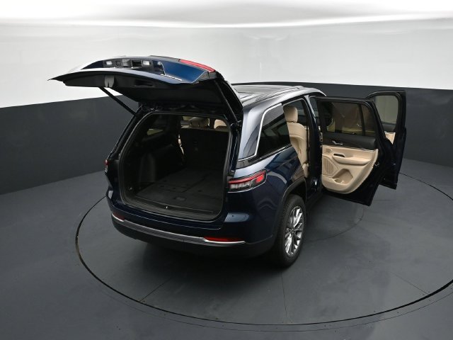 New 2027 Jeep Grand Cherokee Limited AWD/4WD image 25