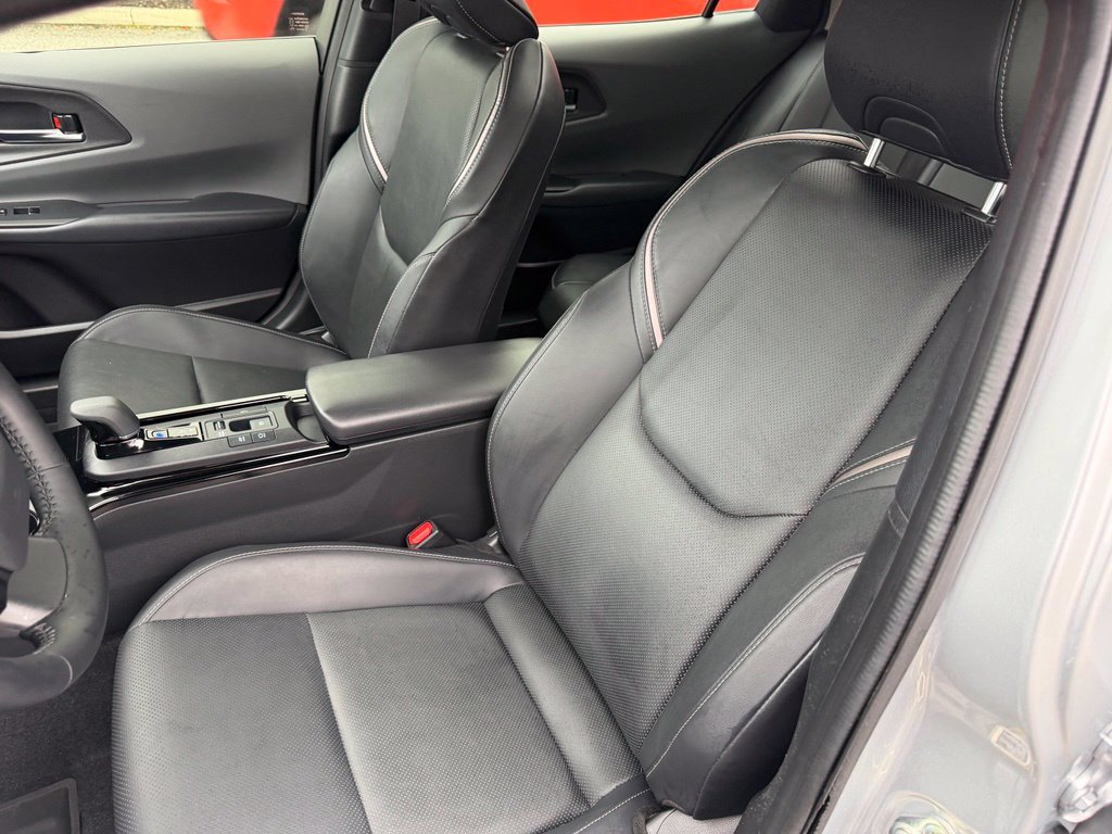 Certified 2023 Toyota Prius XLE AWD/4WD image 14