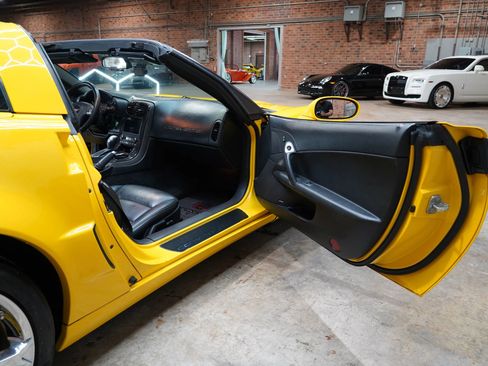 Used 2011 Chevrolet Corvette Grand Sport w/ Preferred Equipment Group image 49