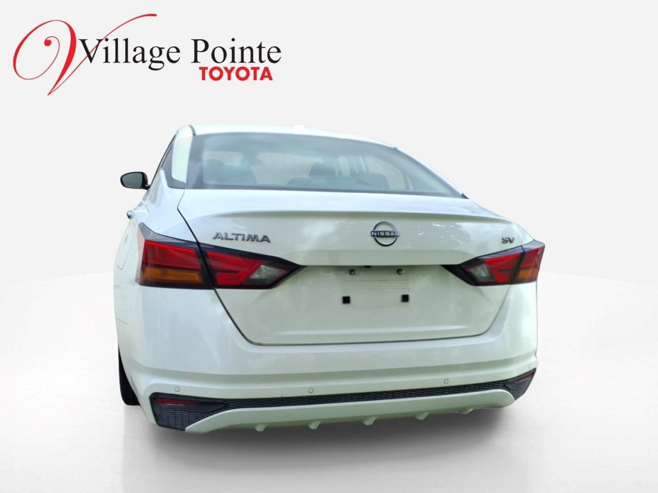 Used 2024 Nissan Altima 2.5 SV FWD image 3