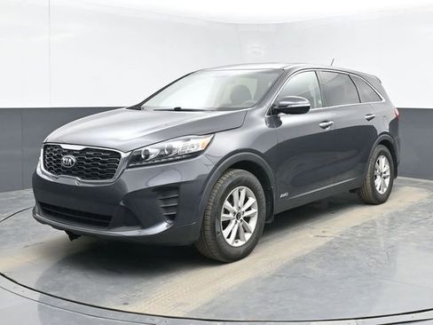 Used 2019 Kia Sorento LX image 5