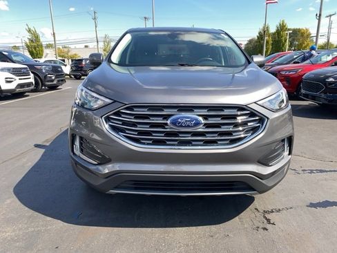 Certified 2022 Ford Edge SEL w/ Convenience Package image 2