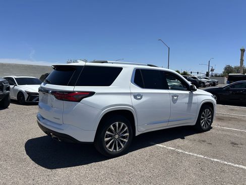 Used 2023 Chevrolet Traverse Premier w/ LPO, Floor Liner Package FWD image 4