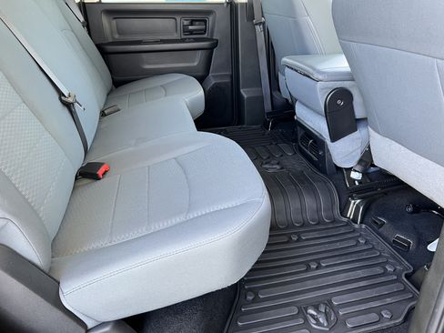 Used 2018 RAM 2500 Tradesman w/ Chrome Appearance Group AWD/4WD image 18